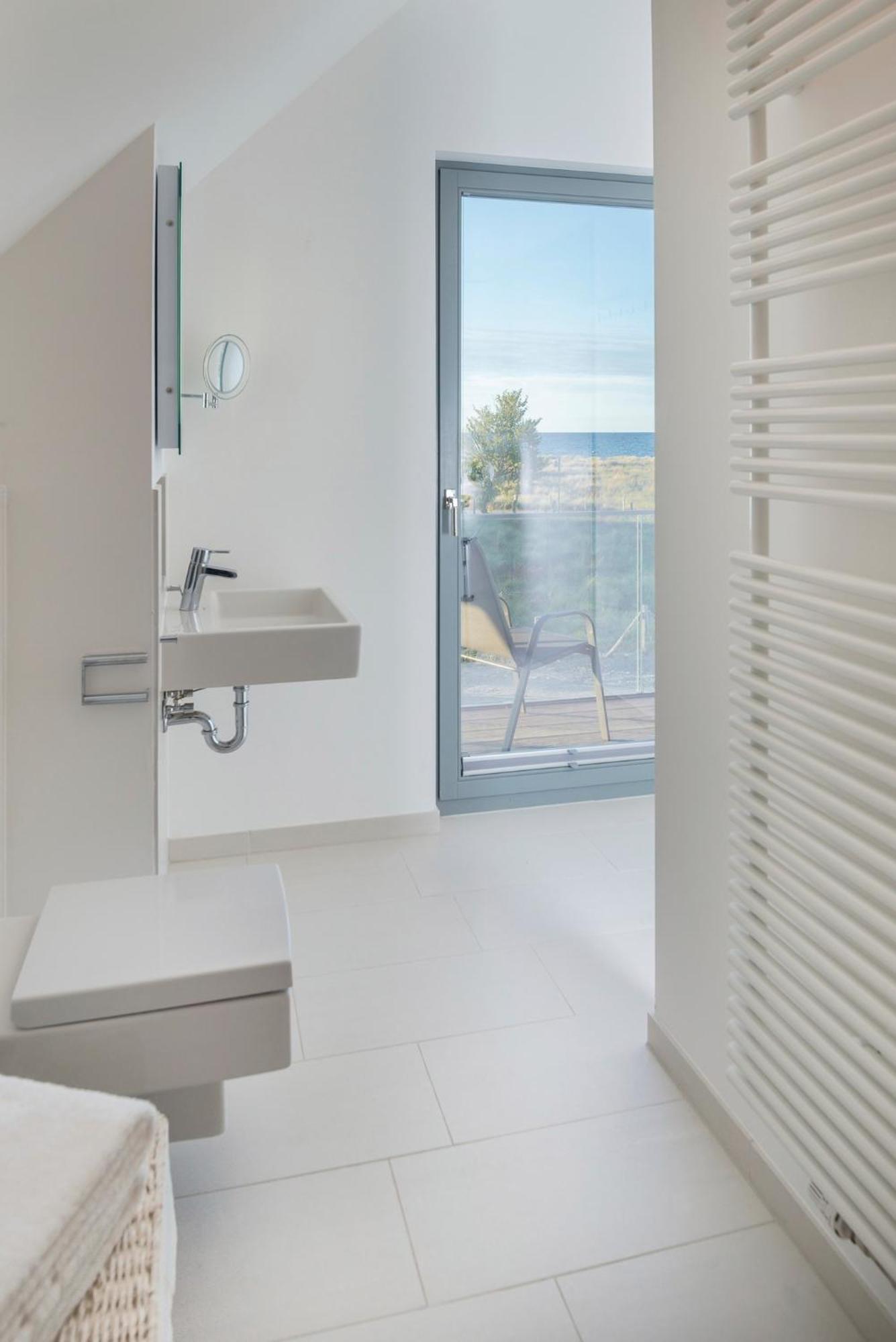 Ostsee - Reetdachhaus Nr 36 "Warder" Im Strand Resort Heiligenhafen Exteriör bild