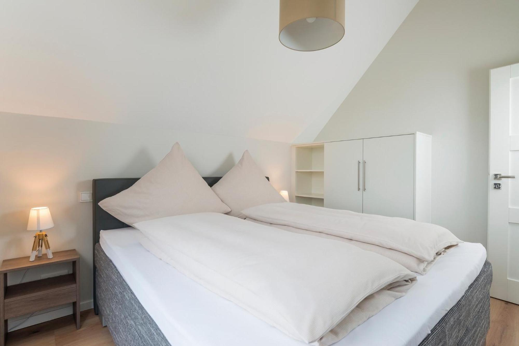Ostsee - Reetdachhaus Nr 36 "Warder" Im Strand Resort Heiligenhafen Exteriör bild