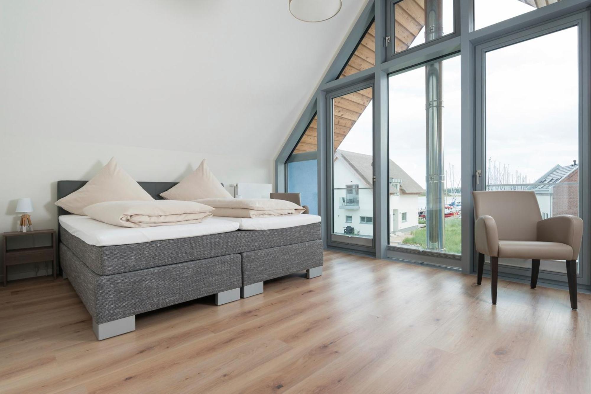 Ostsee - Reetdachhaus Nr 36 "Warder" Im Strand Resort Heiligenhafen Exteriör bild